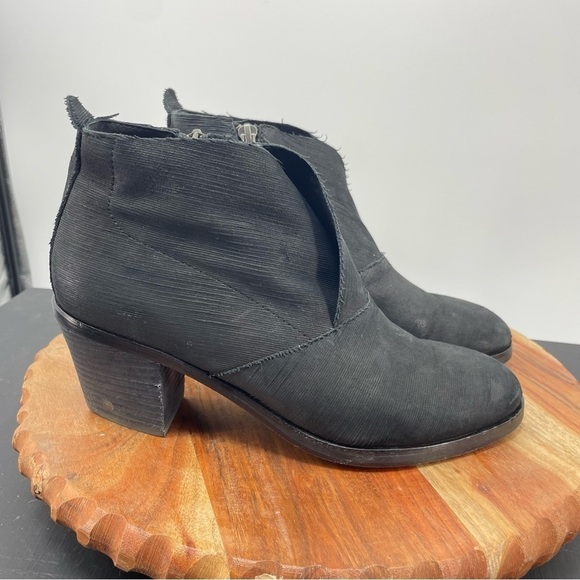 Eileen Fisher Womens Murphy Black Side Zip Ankle Boots Size 8 - Picture 1 of 7